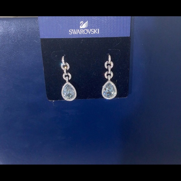 Swarovski Pierced Earrings Adore Teardrop Crystal Silver - Picture 5 of 10